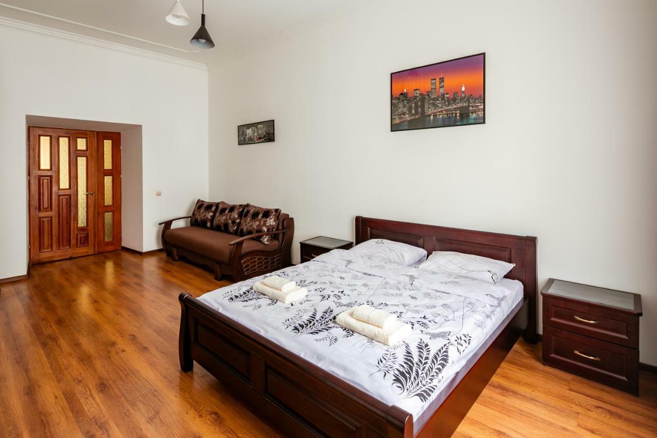 Bv Apartments Exquisite 利沃夫 外观 照片